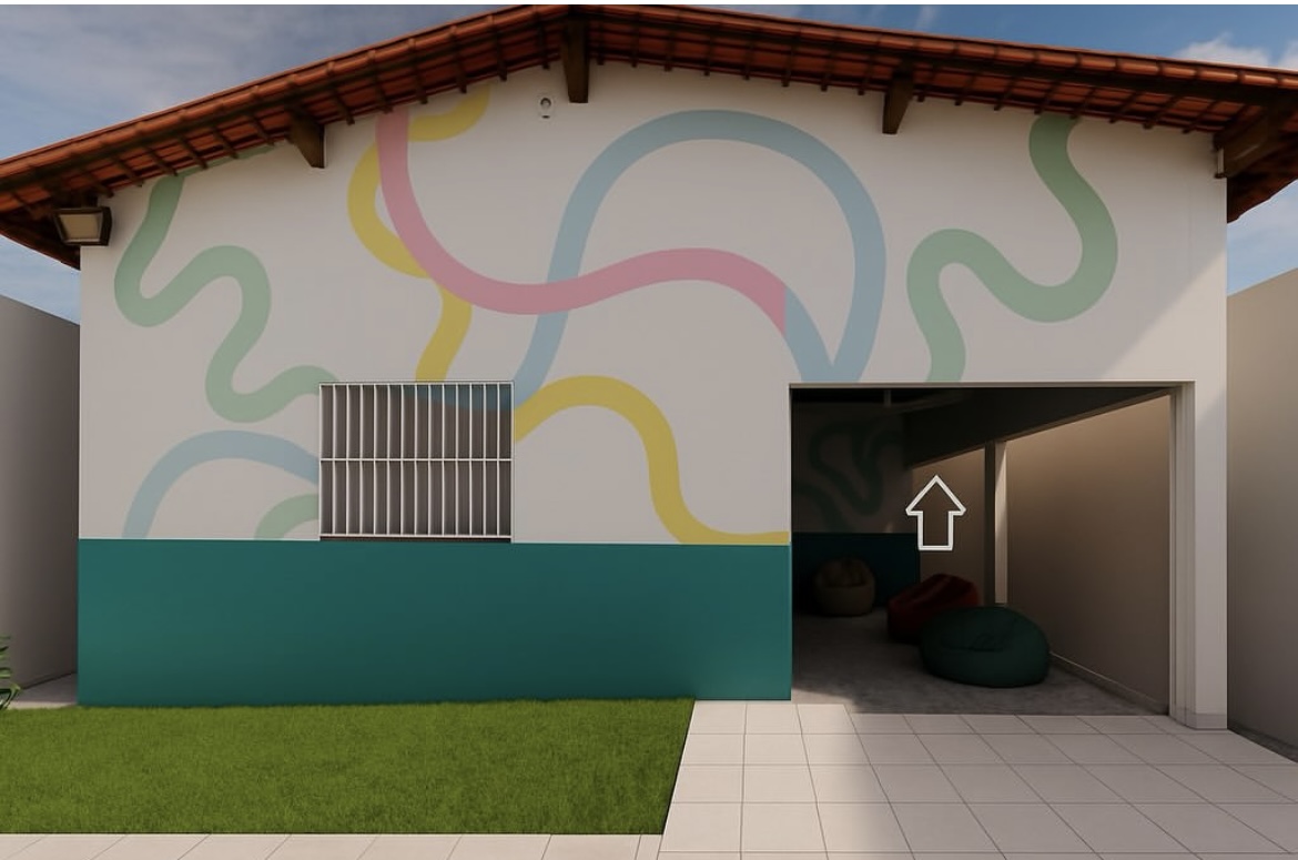 Exterior com arte colorida na parede